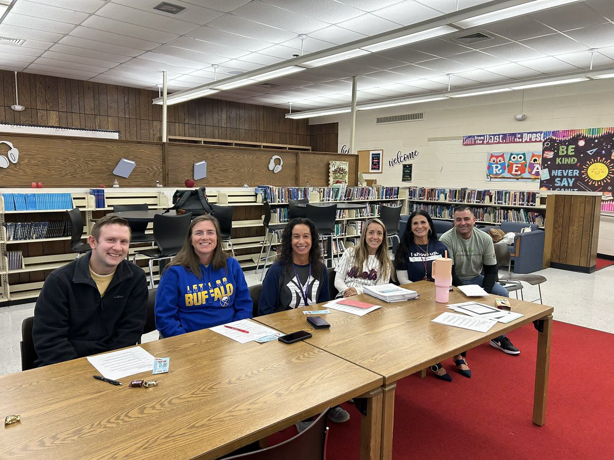 Great first session of our new student committee today!Students came with ideas, thoughts, &amp; opinions on how we can move forward with kindness &amp; respect in our building. Grateful to the panel of teachers who sat on our first panel!Can’t wait for future sessions! <a href="/RocketReadyTRIE/">RocketReadyTRIE</a>