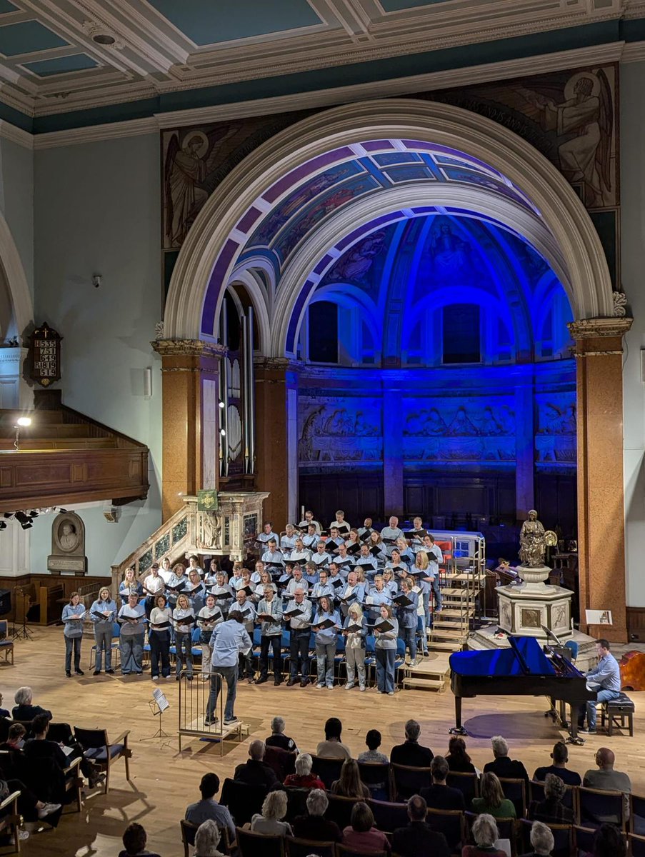TheEdSingers's tweet photo. We hope you got a tingle in your fingers and a tingle in your feet when Leonardo's flying machine took to the skies at our concert on Saturday! Big thanks to our incredible saxophonist Euan Kemp, double bassist May Halyburton, pianist Andrew Brown &amp; to our MD Alistair Digges! https://t.co/RK46q8ZroA