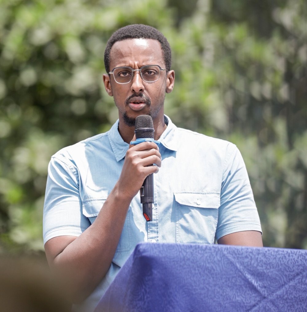 IGIHE's tweet photo. Sosiyete ya Prime Energy Ltd isanzwe itunganya umuriro w’amashanyarazi, yatangaje ko yagurishije impapuro mpeshamwenda zigamije kurengera ibidukikije [Green Bond], ku rugero rwiza ikaba yakuyemo asaga miliyari 9,5 Frw, arimo ayo izakoresha mu kubaka urugomero rushya rwa Rukarara VI mu Karere ka Nyamagabe no gusana izisanzwe.
https://t.co/2MxmQ3VXua
