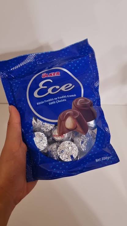 Büyüğün geldi otur aşağı