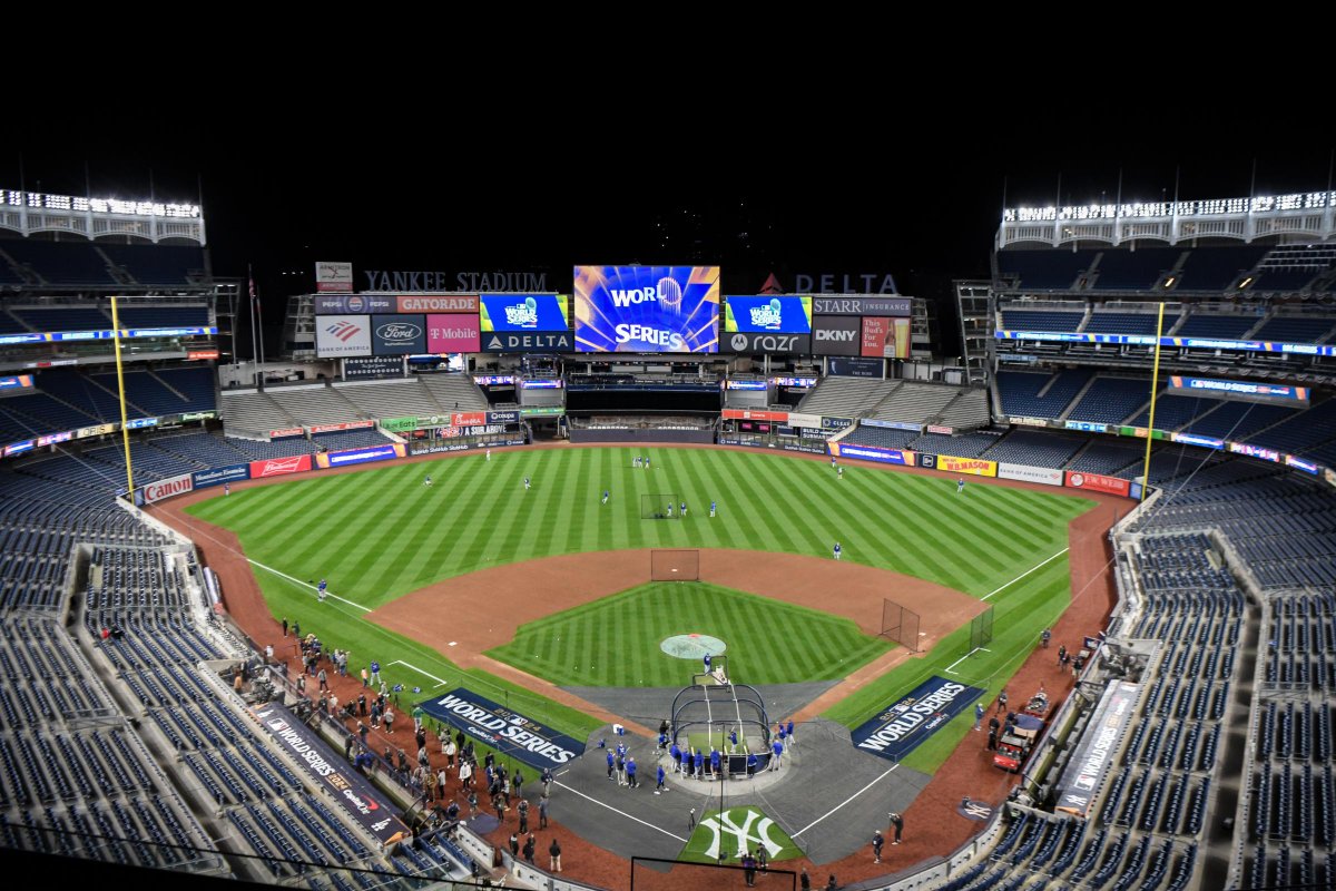 TuckahoeTurf's tweet photo. HUGE week for Tuckahoe Turf Farm’s Game Day® Bluegrass &amp; Bermudagrass as we start the night off in the Bronx for Game 3 of the World Series.
📸 John Jones-Imagn Images + Mountain View Seeds https://t.co/FCqRfQ0gtw