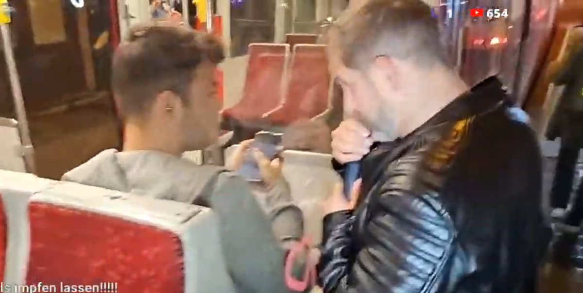 KonLex09's tweet photo. #hal2810 2024 Halle/Saale
Vorsicht beim Benutzen der Straßenbahn in Halle! Für Ihre Sicherheit kann nicht garantiert werden, Belästigungen sind nicht ausgeschlossen. https://t.co/BRYdW4xN4o