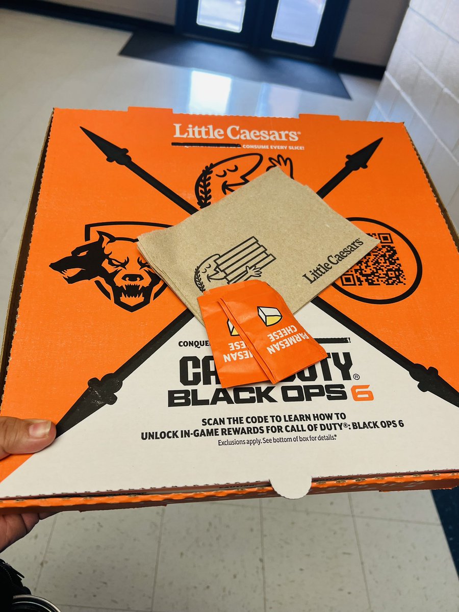 When you know you have to stay later today for a leadership meeting, but then admin decides to give us the gift of time, AND dinner… thank you <a href="/The_Mr_Dee/">James Dominguez</a> and <a href="/Wall_Nicole1029/">Nicole Wall</a> for this surprise!