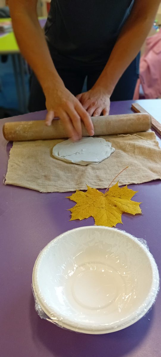 LHSInclusionST's tweet photo. S2 Outdoor Learners enjoyed creating their own sycamore leaf clay templates with the talented Ms Geurtzen. Just the painting to do tomorrow! @LesmahagowHigh #LHSTogether https://t.co/i81Bir6MRL