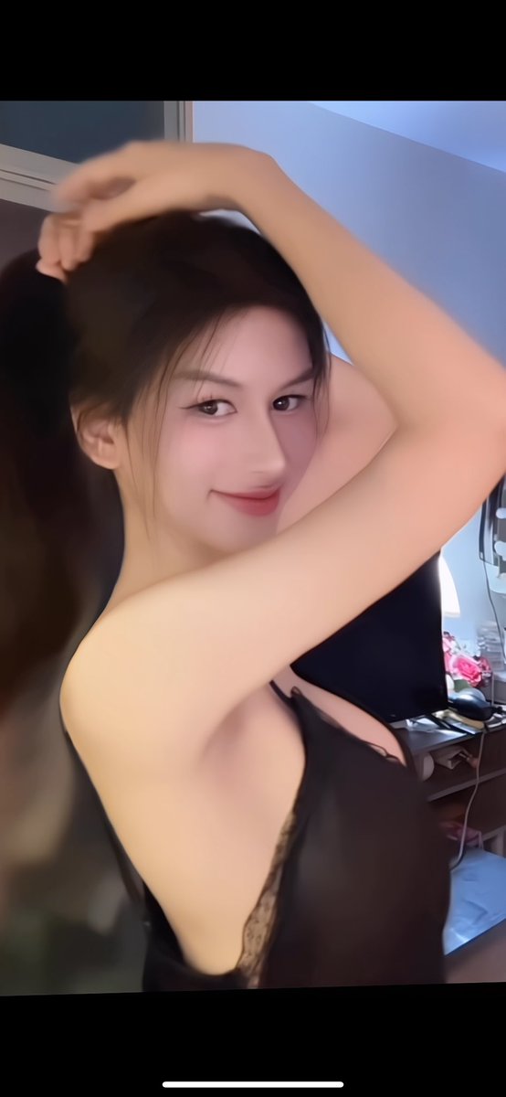 Junyaa09's tweet photo. มัดผมรออ~~~

#สาวสอง #ladyboy #ladyboybkk #bkk https://t.co/uHQTmntmxq