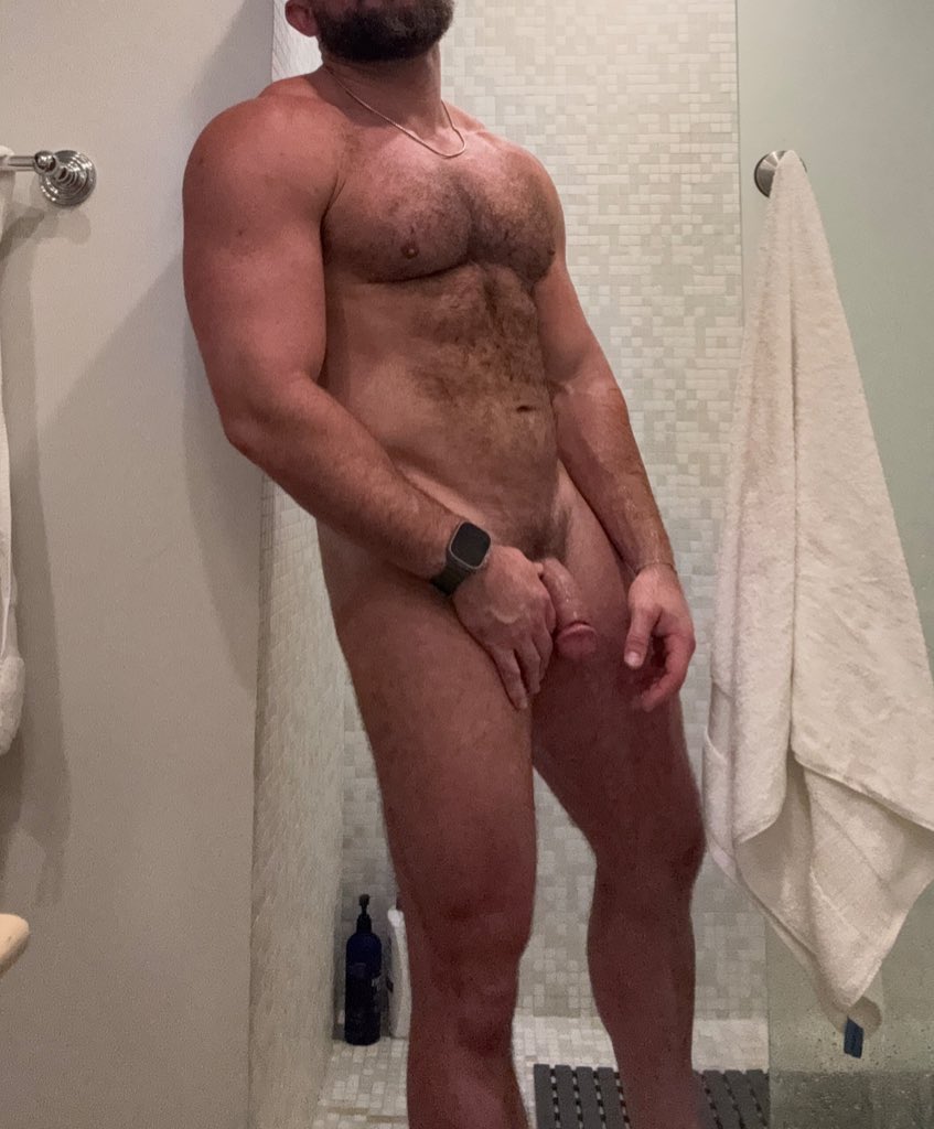 Been gooning for hours and need to cum so bad.  Anyone wanna Skype and see this muscle pig blow? #gainer #gooner #stoner #420bate #musclegrowth #musclepig #grommr