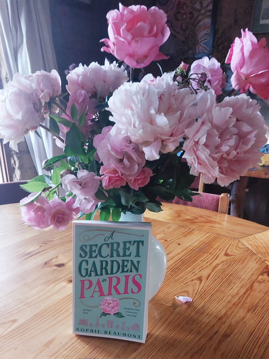Sophie Masson (@sophiemasson1) on Twitter photo Publication day for A Secret Garden in Paris! 
<a href="/ultimopress/">Ultimo Press</a> Publication day for A Secret Garden in Paris! 
<a href="/ultimopress/">Ultimo Press</a>