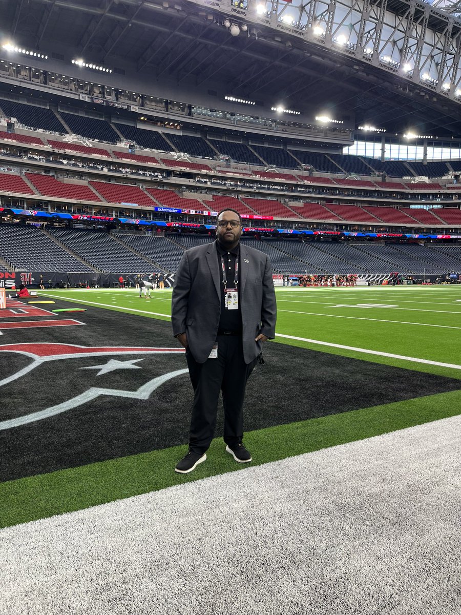 Billy Townsend tweet media