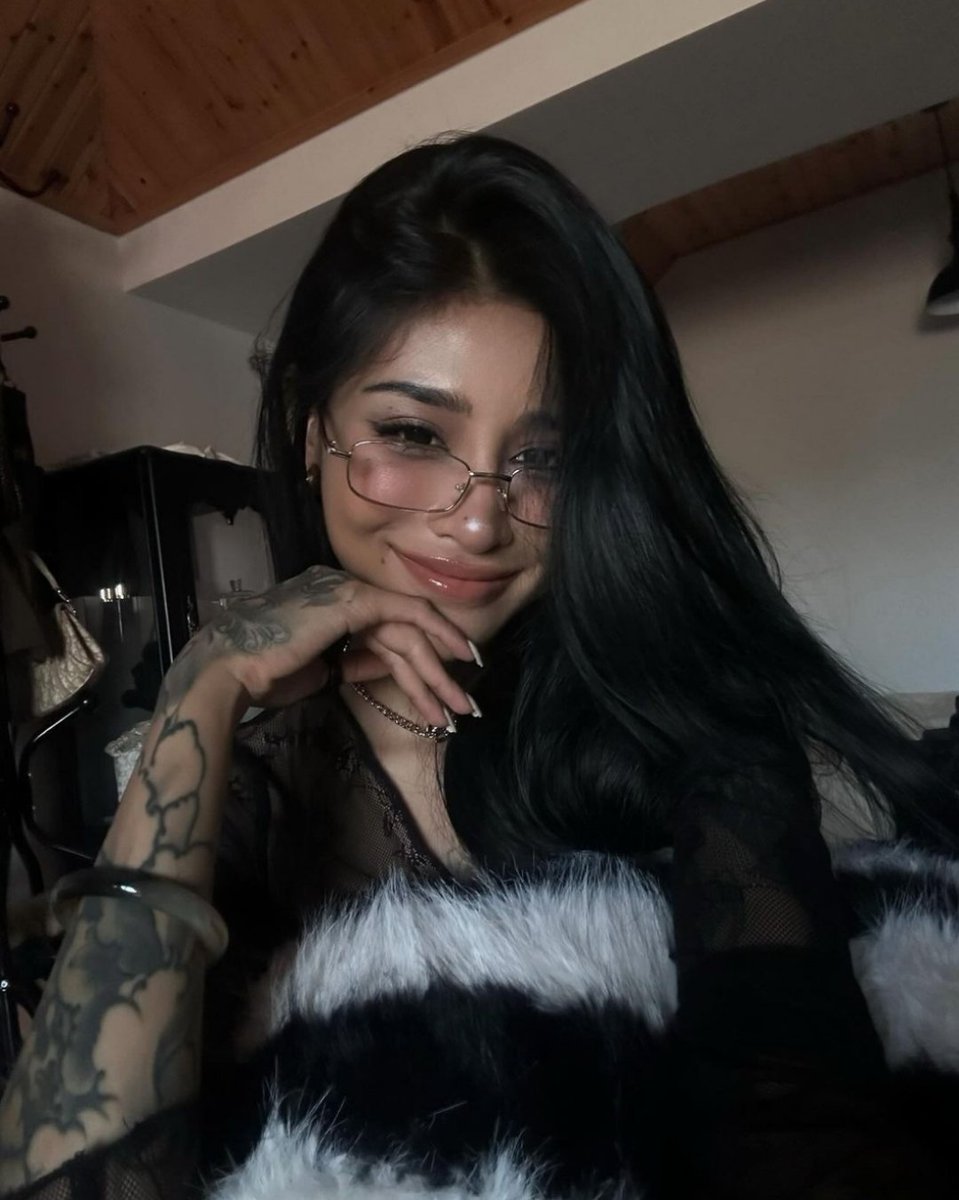 gemothv's tweet image. Look at me, look at me, you looking?