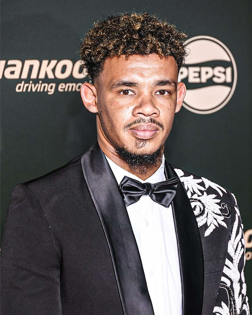 ESPNAfrica's tweet photo. South Africa's Ronwen Williams is the first goalkeeper in history to be nominated for the Yashin Trophy while playing for a club in Africa.

He finished 9th in the overall ranking 👏🇿🇦 https://t.co/Vif4bqgexE