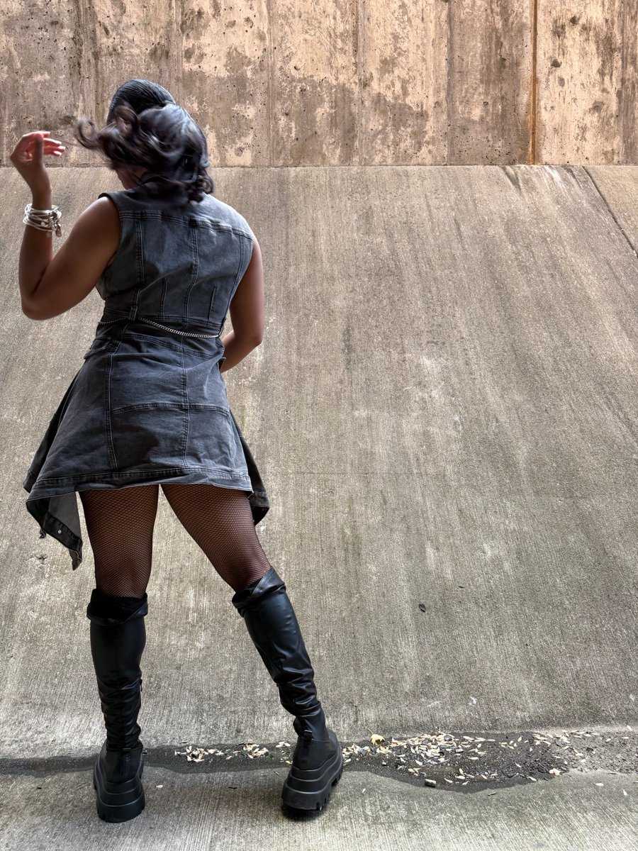 ItsNyaaaa's tweet image. And that’s on 1910.