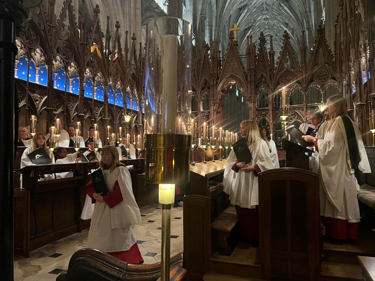 We're on tour! 🚗🚗🚗 Great to be singing Evensong at <a href="/WinCathedral/">Winchester Cathedral</a> this week 

Monday ✅🎶
Sasha Johnson Manning responses 
Brewer in D
Balfour Gardiner Evening Hymn

Thanks to <a href="/JoshStephensOrg/">Joshua Stephens</a> for playing! 🤩