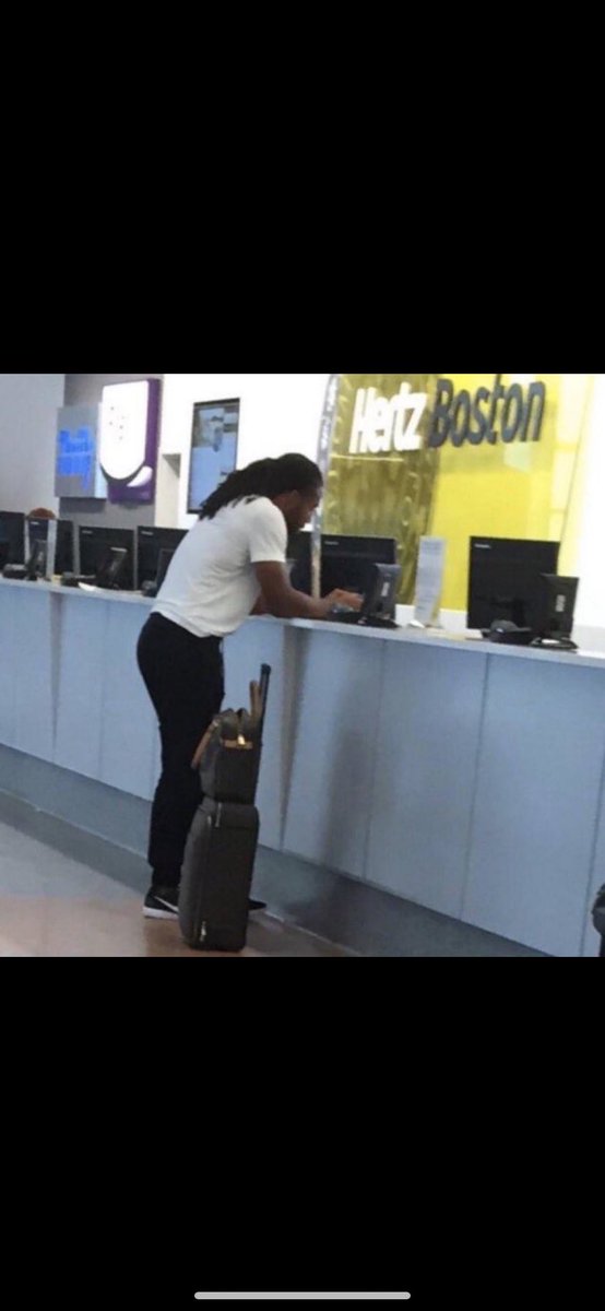 remke_michael's tweet photo. Ben Johnson just spotted at CVG airport👀 @zimwhodey @DrewGarrison https://t.co/cPea8rluTi