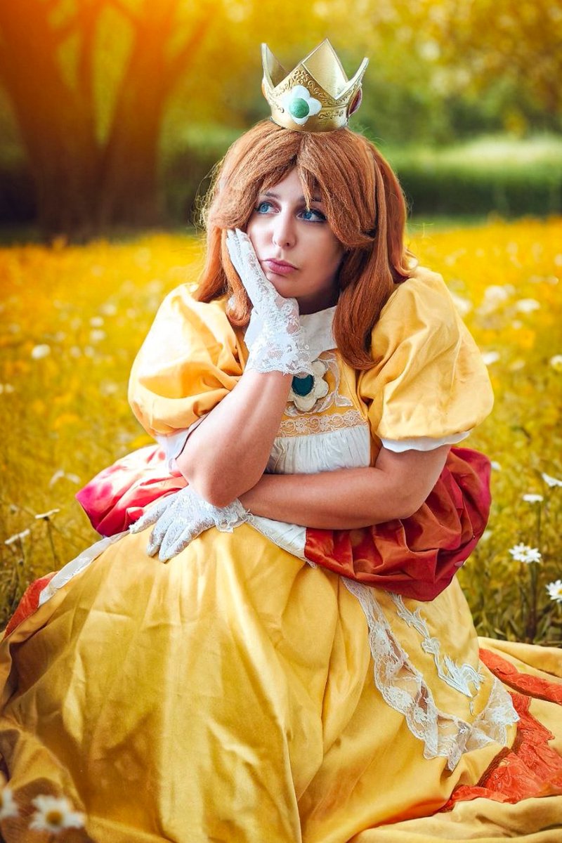 greyxcosplay's tweet photo. #cosplay #princessDaisy #Daisy #SuperMario #videogames #princessdaisycosplay #GreyxCosplay https://t.co/tTi2i5Oykc