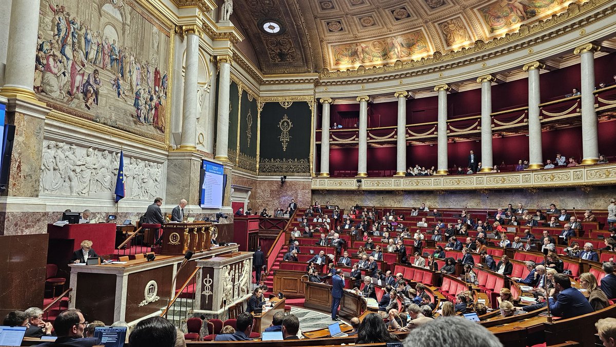 jordan_guitton's tweet photo. De retour à l'Assemblée Nationale !
Début de l'étude du projet de loi de finances de la sécurité sociale.
#AN #DirectAN #PLFSS #PLFSS2015 https://t.co/QAy8Cag37N