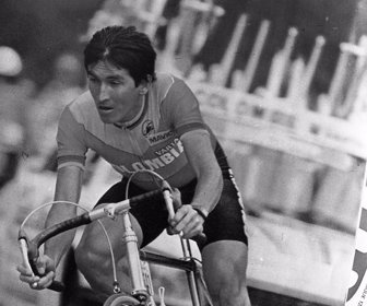 DeepSageApp's tweet photo. En 1984 Luis "El Jardinerito" Herrera consiguió la primera victoria colombiana en una etapa del tour de Francia https://t.co/dWPGKILpXD