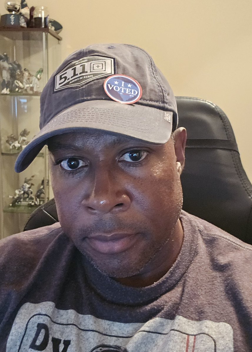 Just voted for the felon &amp; the hillbilly.