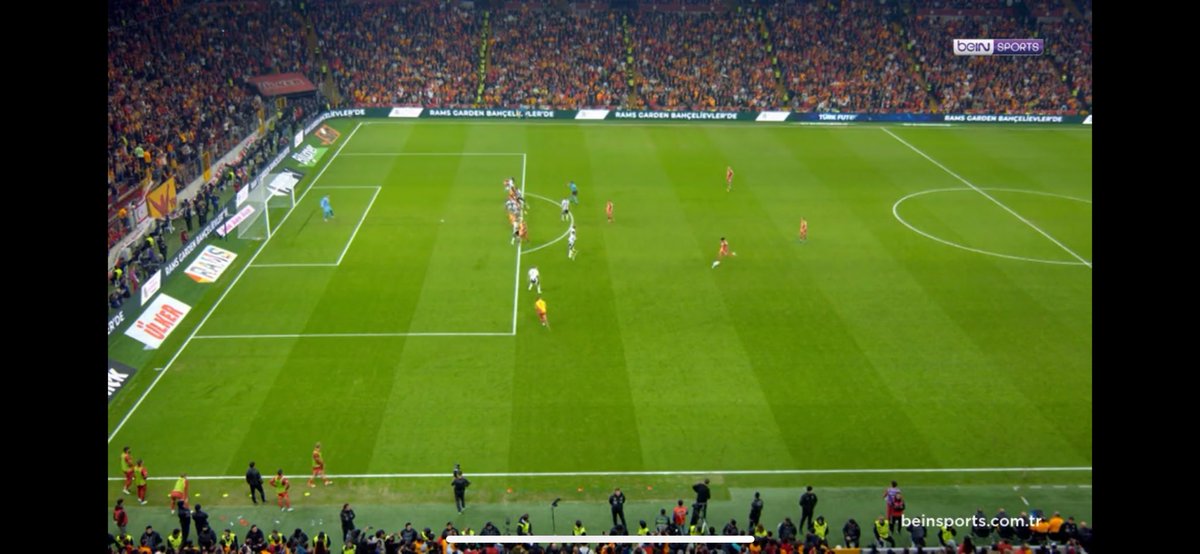 Kaleci ordamıymış <a href="/derinfutboltv/">Derin Futbol</a> 😂😂