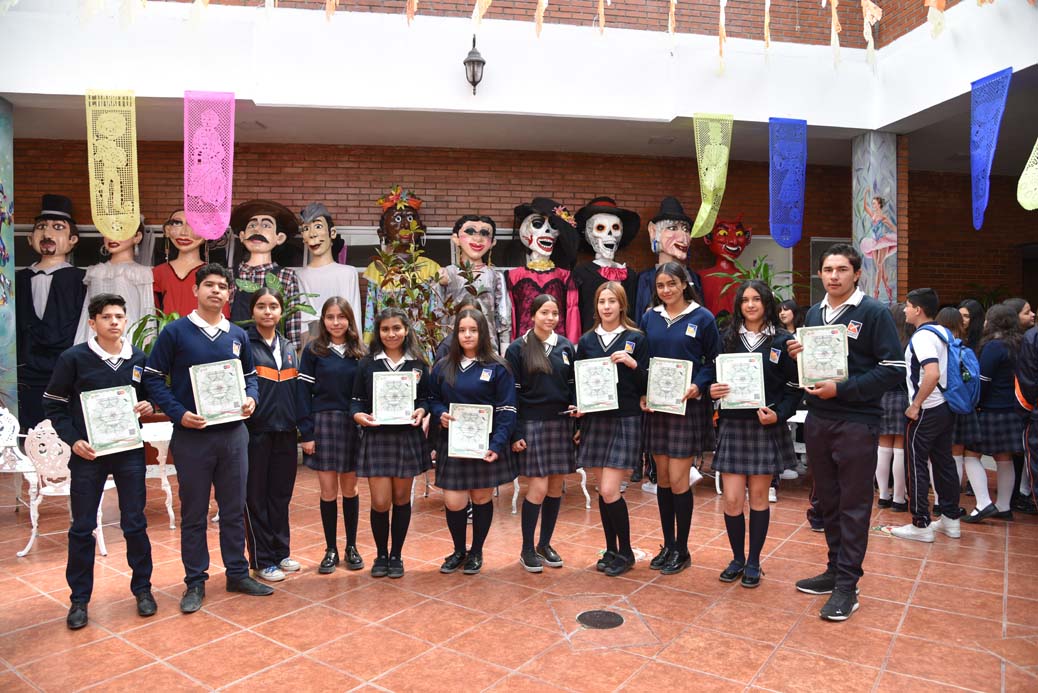 IECAGente's tweet photo. Entregamos constancias a 720 estudiantes que participaron en el programa "Capacítate y cambia tu vida", en colaboración con @SABES_GTO y la Asociación Civil Actuando por Guanajuato. #SoyTalentoIECA #GeneramosExperienciasDeAprendizaje #GobiernoDeLaGente #ProsperidadEsCapacitación https://t.co/0gF4L0otF0