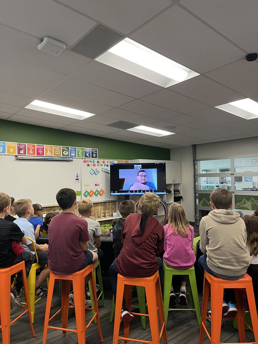 Today we participated in a <a href="/SkypeScientist/">Skype A Scientist</a> session with Viktor, a paleontologist expert in insect fossils. Students asked him great questions! 

#MIEExpert #MIEE #SkypeAScientist <a href="/teachindavis/">Teaching in Davis</a> <a href="/CCEFirebirds/">Canyon Creek Elementary School</a> <a href="/MIEE_Flopsie/">Flopsie Llama</a>
