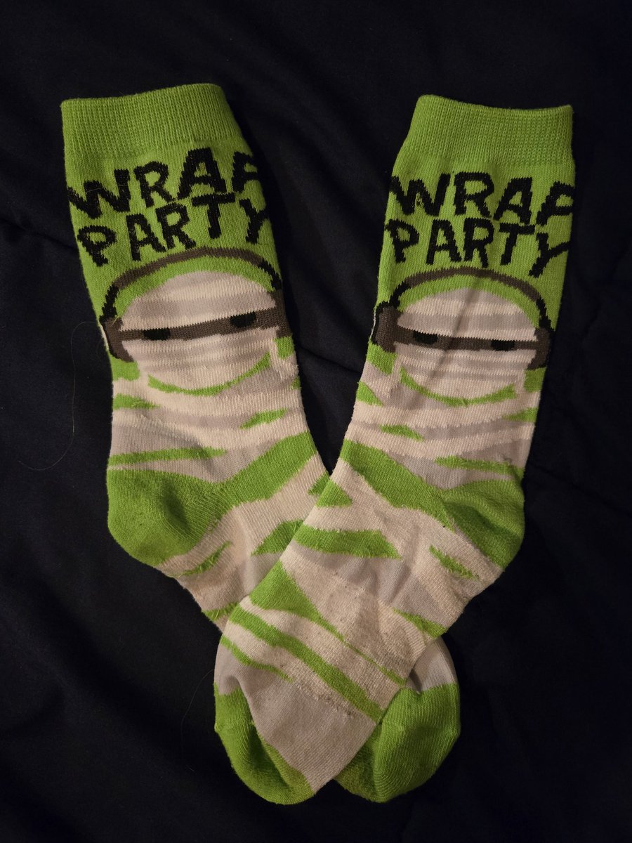 beaslma's tweet photo. Happy October 28th from me and these "wrap party" socks... crank it up and have a great day! #halloweensocks🎃 https://t.co/4vPK0EgWOs