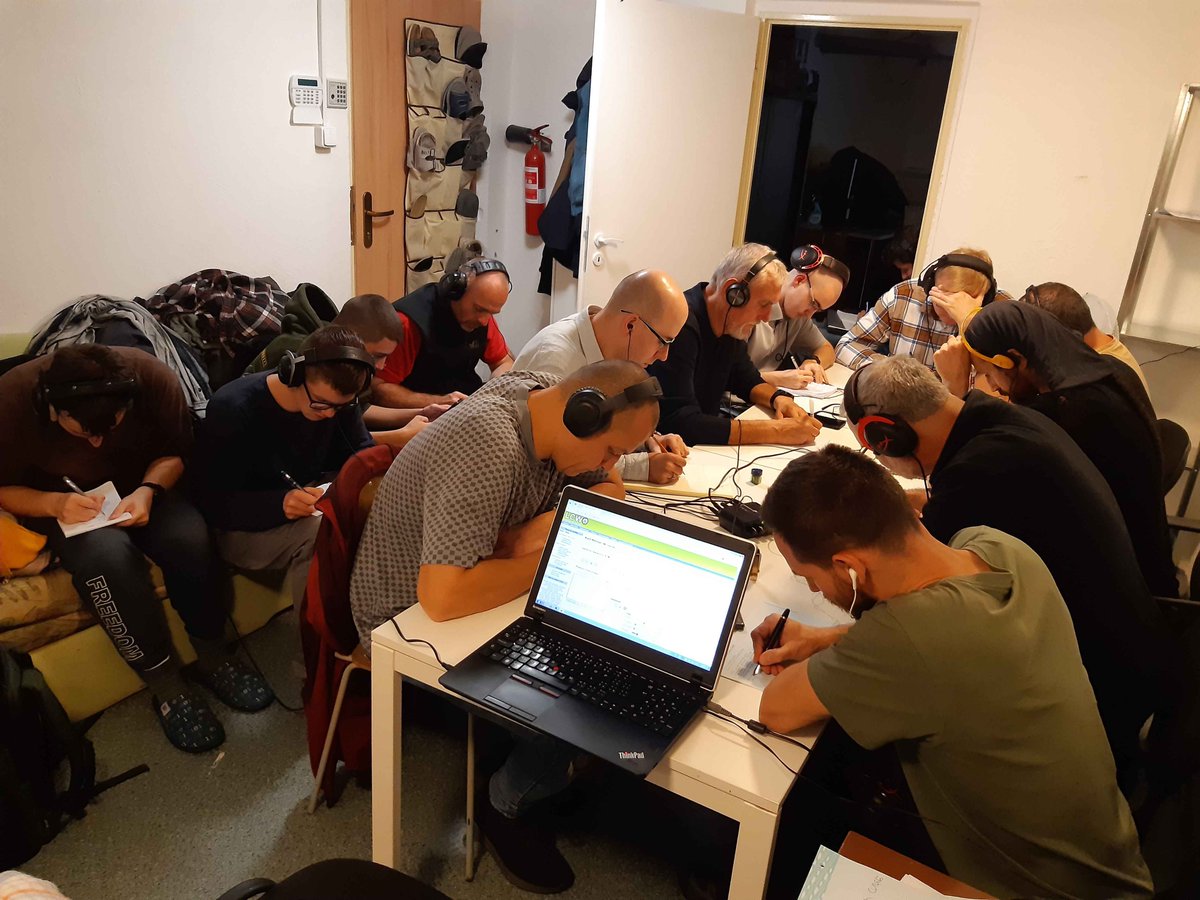 Pytlicek's tweet photo. Exciting start to the CW course at 📻 Radio club Omega OM3KFF/OM5M! The clubroom was packed tonight with 15 enthusiasts, all focused on the rhythm of Morse code. 🤩 Great energy and a fantastic first lesson! 👍 #HamRadio #MorseCode #CWTraining https://t.co/6UMMW8rLHZ