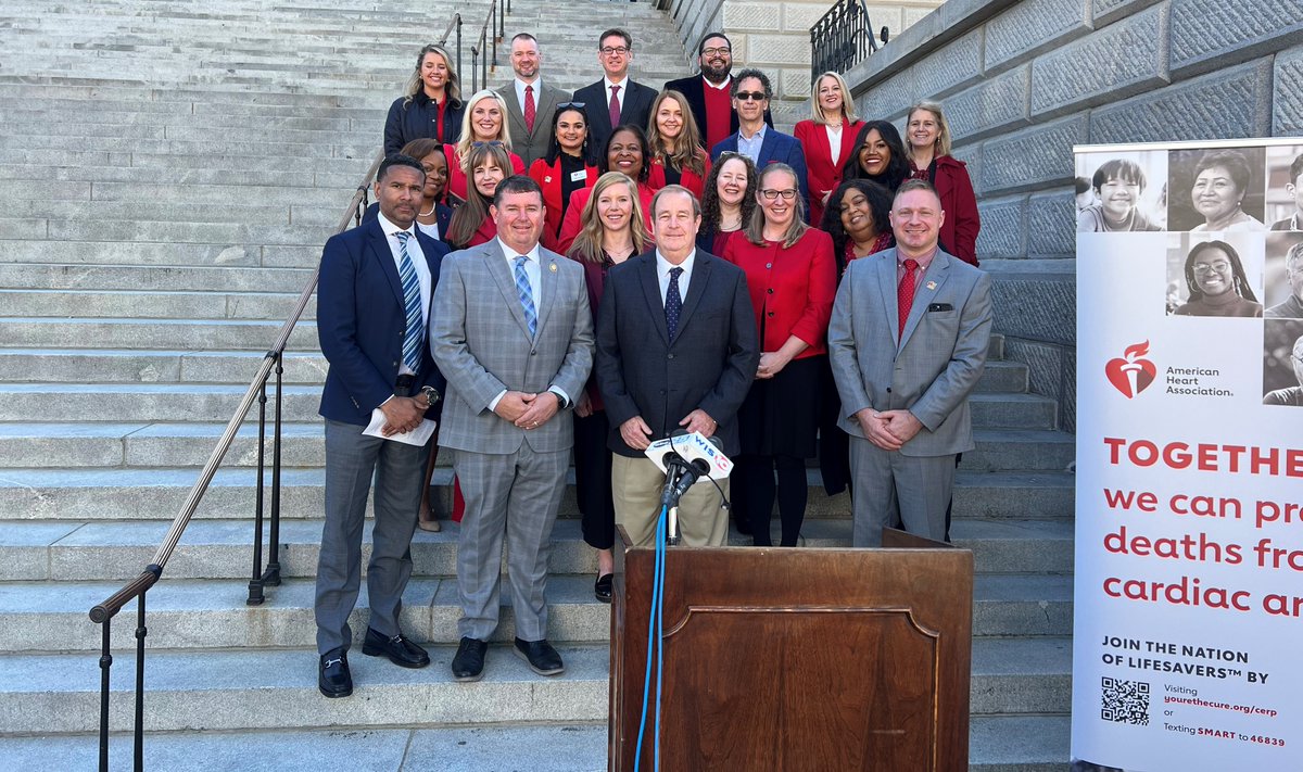 Did you know the #AmericanHeartAssociation is advocating for healthier communities by urging lawmakers to pass important legislation? Join us for an issue chat on Nov. 7 to discover our top priorities and learn how they impact YOU!

#Register NOW ❤️ ➡️ spr.ly/6013SG2bH