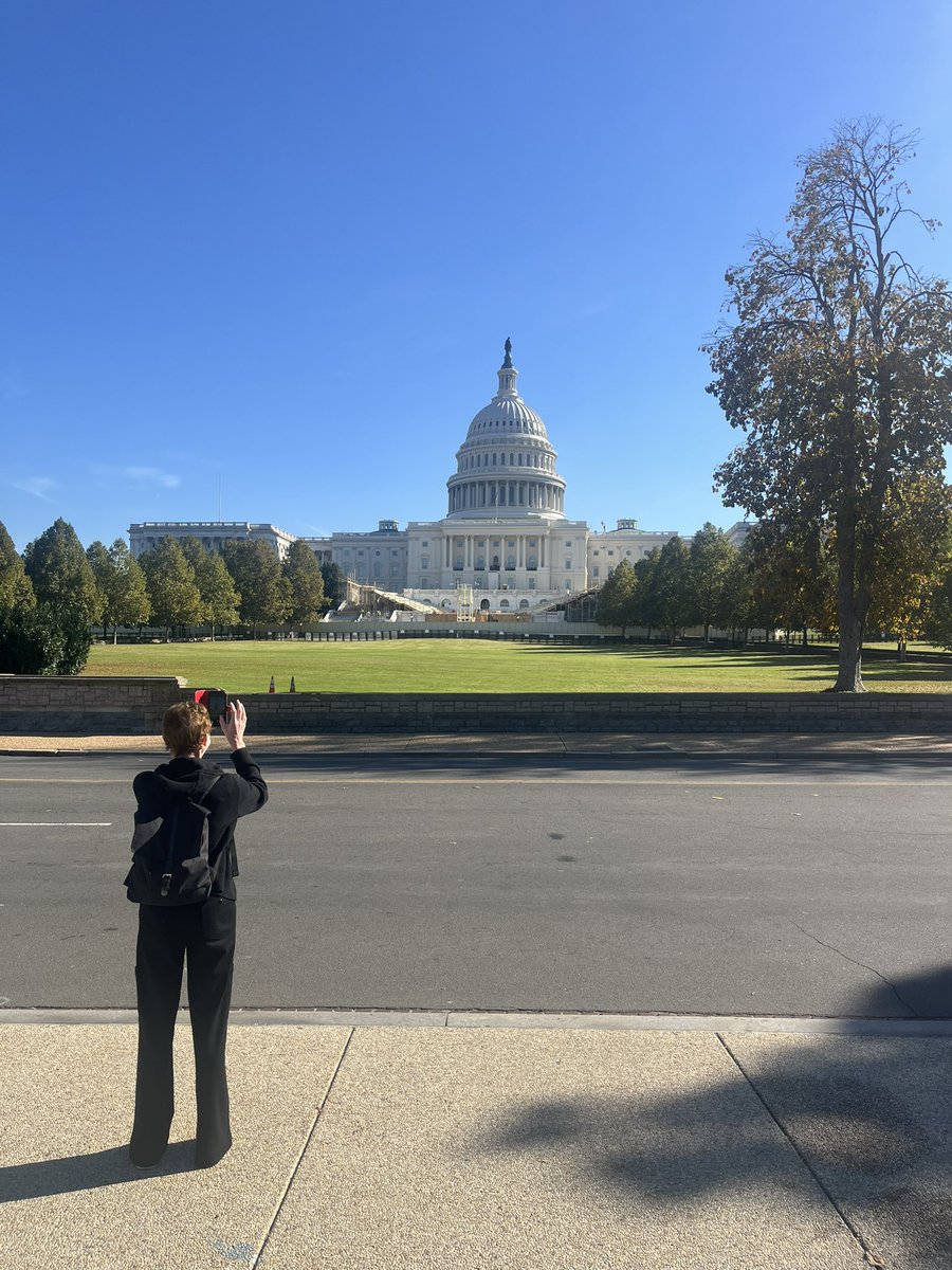 A few pictures from Washington DC today, what a city! So much history and so little time….off to MaGerks for dinner with the American exchangers, school tomorrow!