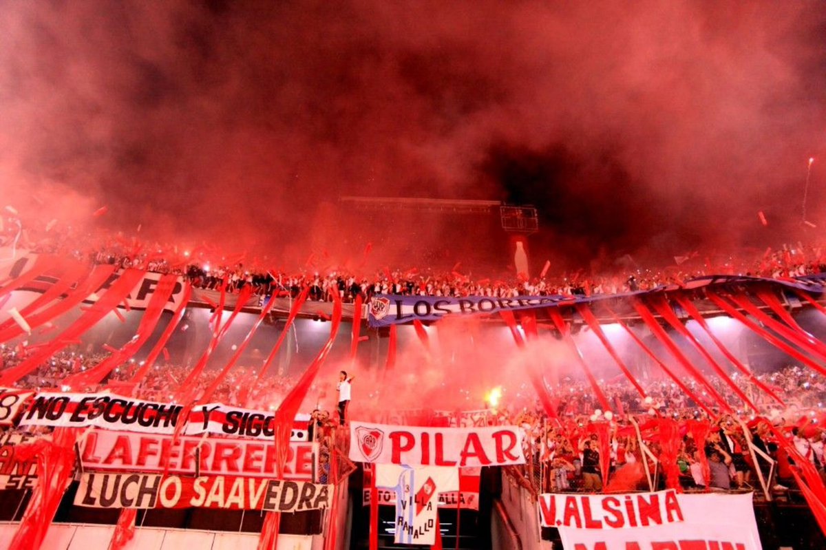 santigrizas19's tweet photo. PONGA MÁS CORAZÓN,  PORQUE ESTO ES RIVER Y HAY QUE SALIR CAMPEÓN VAMOS LOS MILLO NO LE FALLES A TODAAAA TU GENTEEEEEEE 🎶🐔 https://t.co/8DJKmcbWEN
