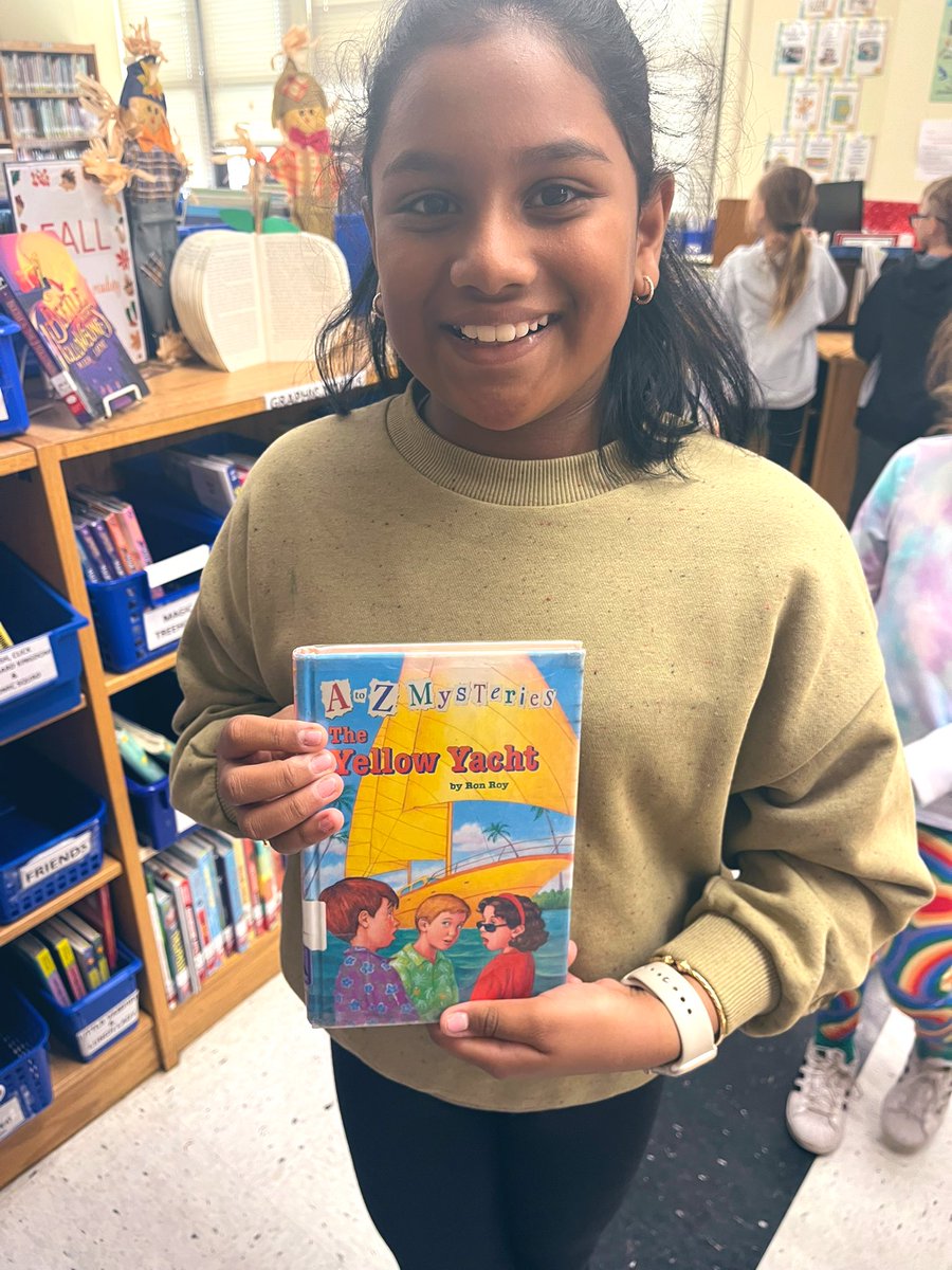 Stephanie Sheehan (@mssheehan8) on Twitter photo Our mystery unit had these students sprinting to the library to read more of A-Z Mysteries books!! 🤩 <a href="/O_School8/">Oceanside School #8</a> Our mystery unit had these students sprinting to the library to read more of A-Z Mysteries books!! 🤩 <a href="/O_School8/">Oceanside School #8</a>