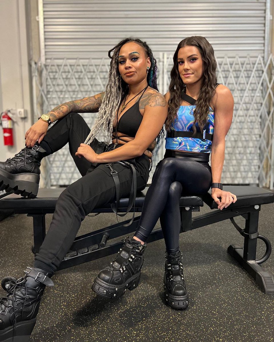 VCW (Fake Not Real ) Not Real Company tweet media