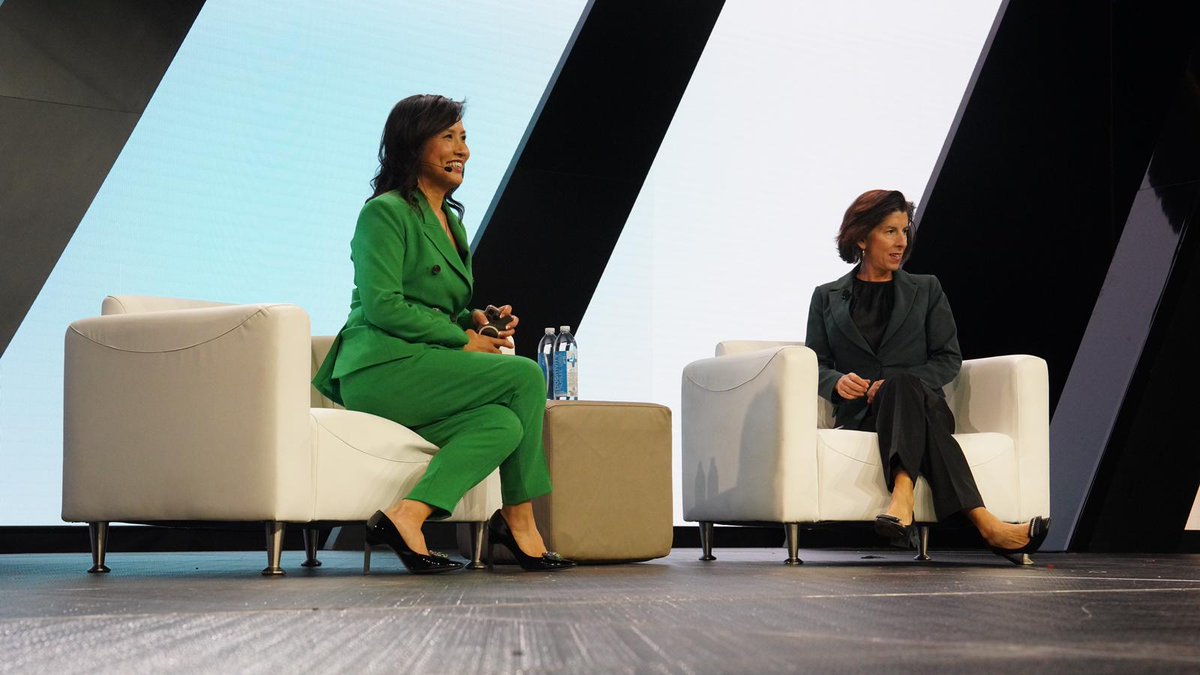 USMBDA's tweet photo. Last week at #MEDWeek2024 & #NMSDCConference, MBDA Deputy Under Secretary Eric Morrissette introduced a fireside chat between @CommerceGovt's @SecRaimondo and @NMSDCHQ CEO Ying McGuire on the vital role of MBEs in building a stronger, more competitive U.S. economy. https://t.co/BPnp2IX61V