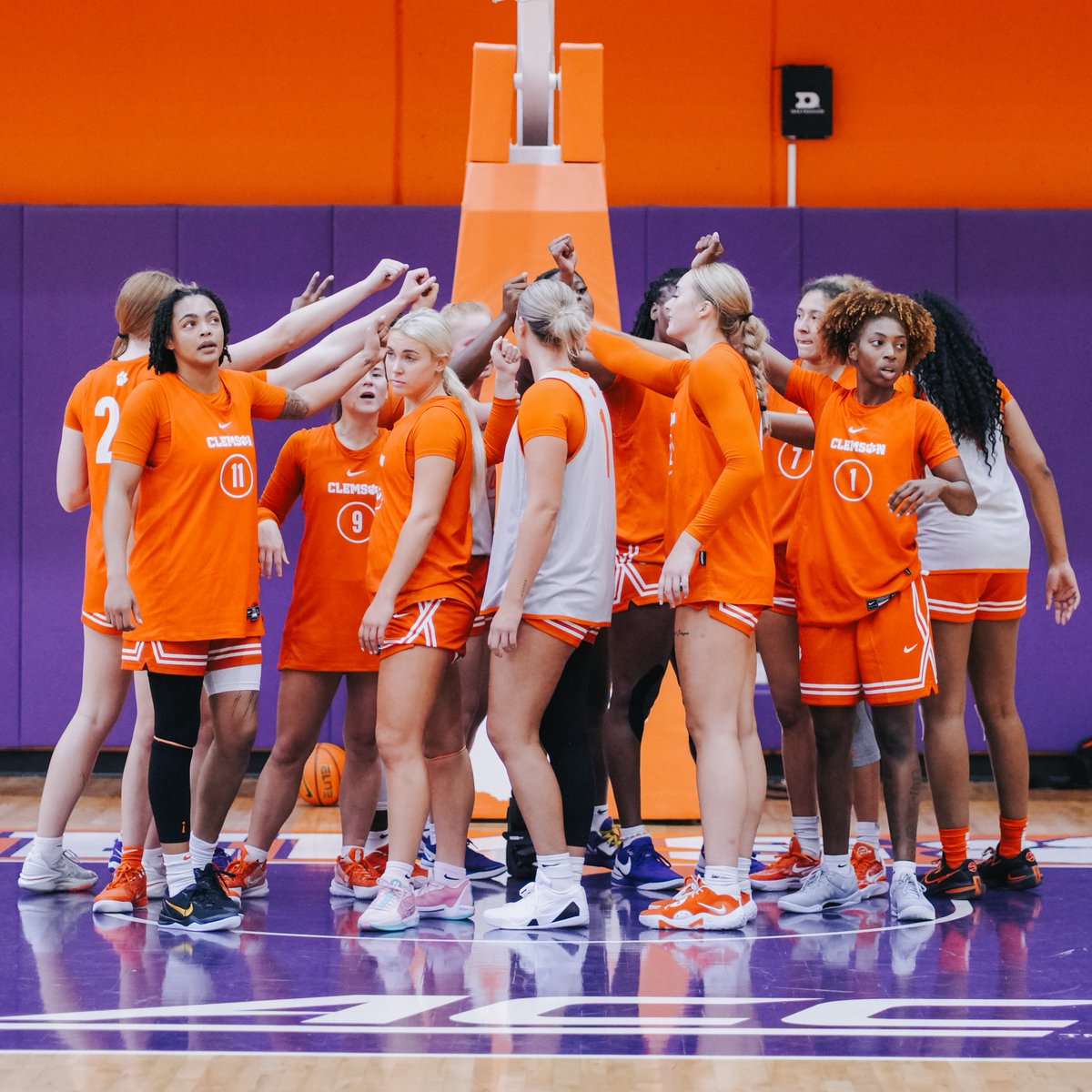 Clemson Athletics tweet media