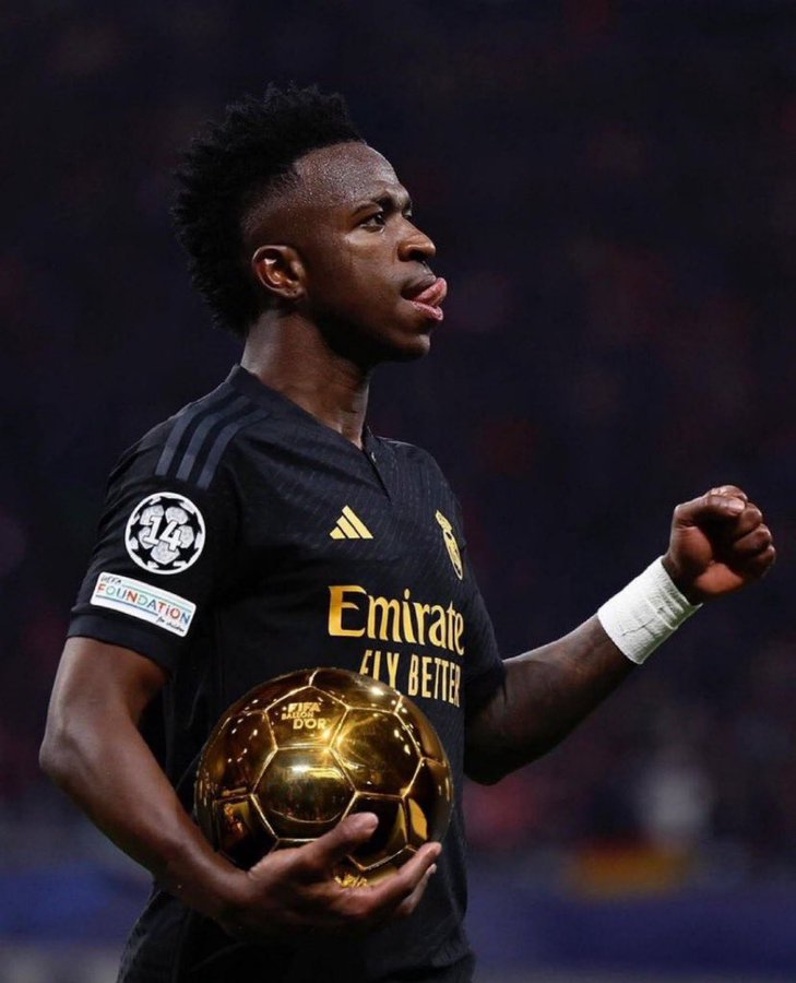 otavi0XI's tweet photo. @ballondor @ManCity @ChampionsLeague RATIO 

THE REAL WINNER OF BALLON D'OR https://t.co/Iyrz1RRqOC