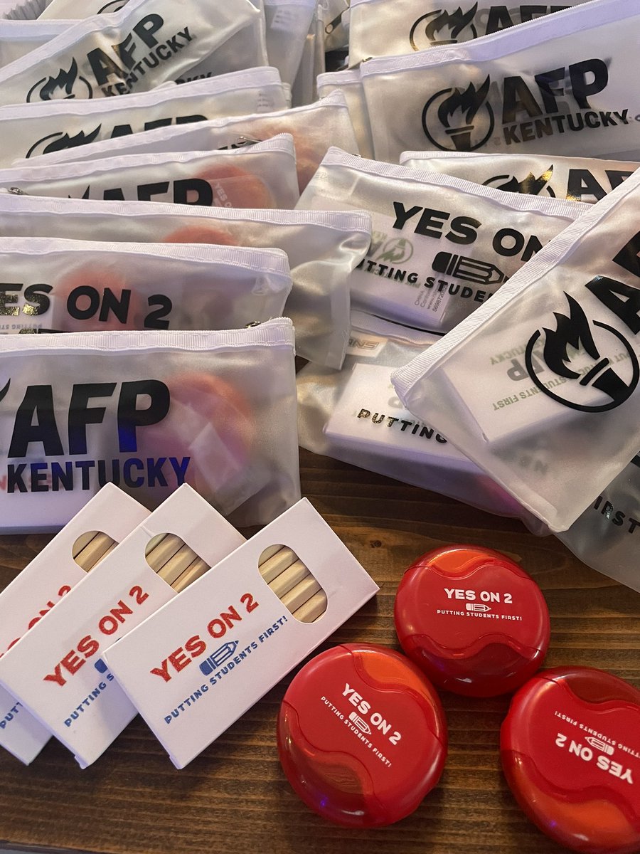Ash8156's tweet photo. When you think about leaving it all on the field, @AFPKentucky has put on a masterclass for their statewide campaign, #YesOn2. Putting students first will be the Bluegrass State standard when #Amendment2 passes in just 8 short days. Final rally about to begin w/@SenRandPaul! 🏫 https://t.co/5grkxQahA7