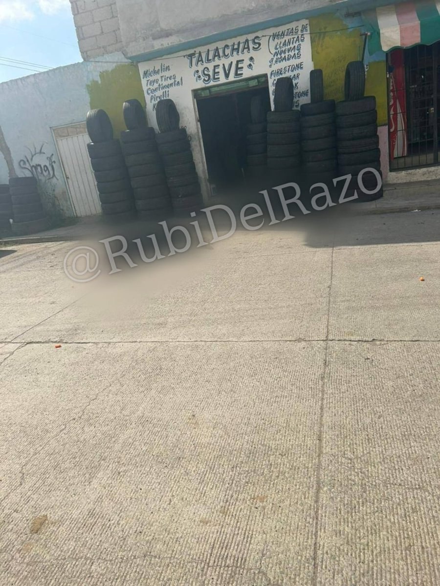 RubiDelRazo's tweet photo. #AHORA | 🚨Dos hermanos fueron asesinados a balazos en Barranca Honda este lunes; los responsables huyeron. Hay movilización de policías en el lugar. #Puebla https://t.co/ElAcQJ1GlL