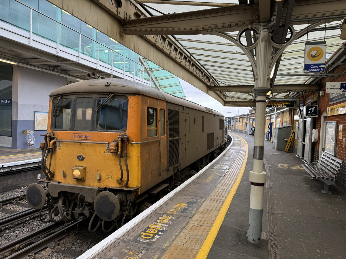 Challenging first day back on the iron road with 3W90 today. ‘The wrong kind of rain’ made driving a challenge. It’s a very different skill set driving these RHTT trains. I love how this job challenges me every day.