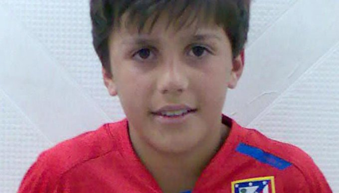 DKNOtv's tweet photo. ‼️ RODRI HERNÁNDEZ GANA EL BALÓN DE ORO.

El canterano del #Atleti se alza con el galardón a 'Mejor Jugador del Mundo'.

#BallonDor https://t.co/8ZxIZj8zge