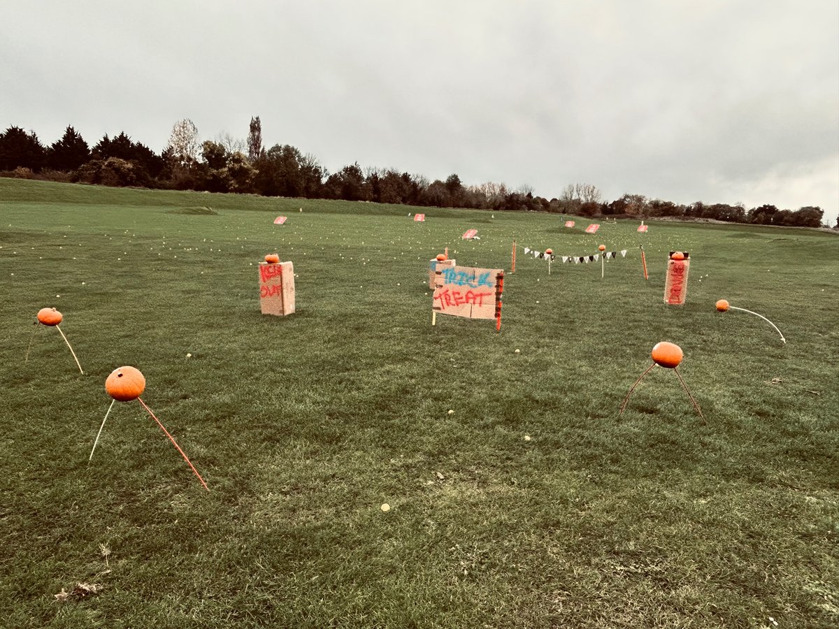 Monday Night Junior Golf Halloween Event! ⛳️

Pumpkin SMASH 💥 🎃 <a href="/SaltfordGC_Pro/">Saltford GC & Professional Shop</a> 

Thank you to everyone who attended! 

*Pumpkins were harmed in the session* 🎃