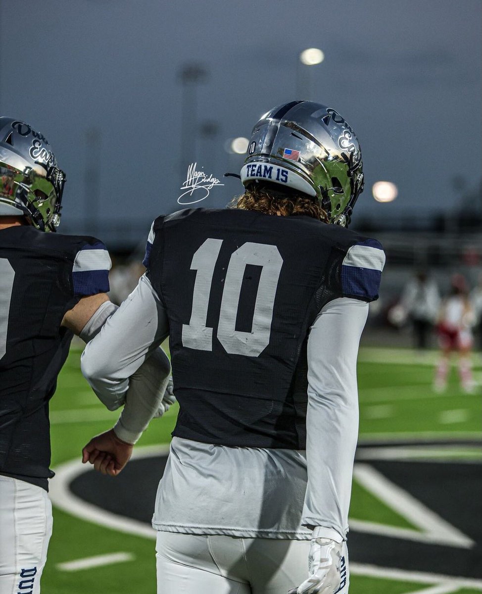 Week 8 against Rowlett
⭐️4 SACKS⭐️
⭐️1 forced fumble⭐️
⭐️8 tackles⭐️

hudl.com/v/2QXevC