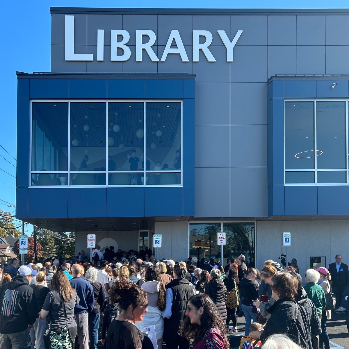 MDA_Designgroup's tweet image. 🎉 Exciting news! We celebrated the Grand Opening of the Oceanside Library NY this weekend! 🎊 We’re thrilled to share this project with the Oceanside NY community and you.  Stay tuned for an upcoming website update! 📚✨ #OceansideLibrary #GrandOpening