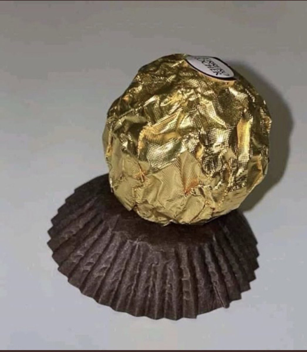 RequesensT's tweet photo. @CuentaMister El balón de oro del que hablaba lloricius: https://t.co/LABictiTAv