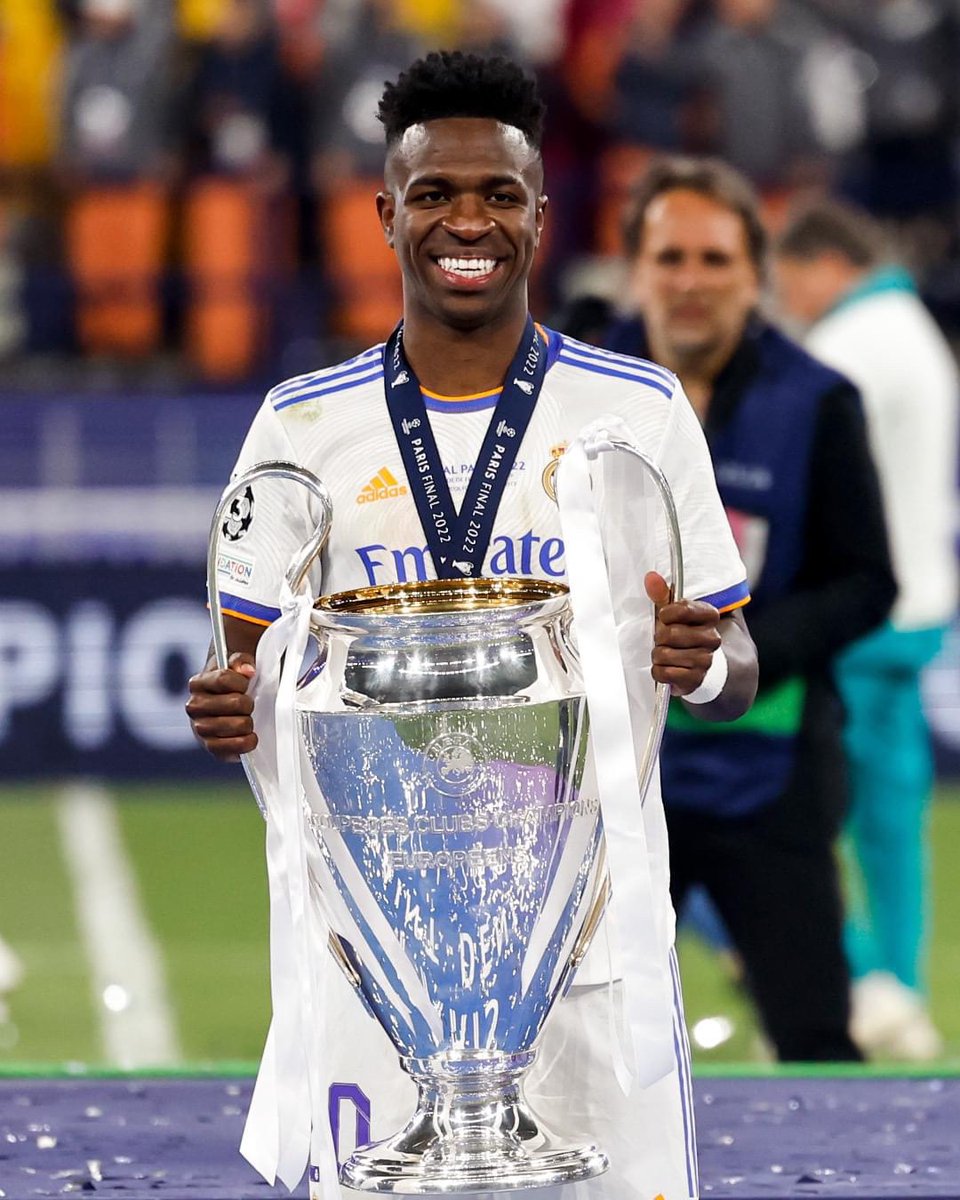 theMadridZone's tweet photo. More Champions League trophies than certain clubs at 24. https://t.co/4eh9rIQ512