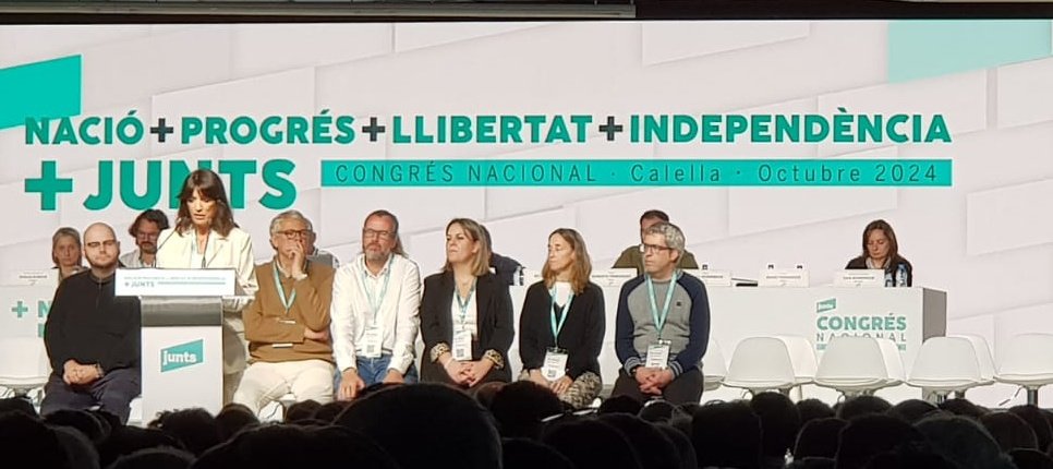 marcprullans's tweet photo. ✨ Extraordinari #CongresJunts a Calella, on he tingut l'honor de formar part de la mesa.
👥 Un orgull formar part de la nova mesa del Consell Nacional amb la presidenta @pilarcalvo13, tornant a representar a @JuntsXPiriAran.
💪 Junts i a totes! https://t.co/wWH8qqB38D