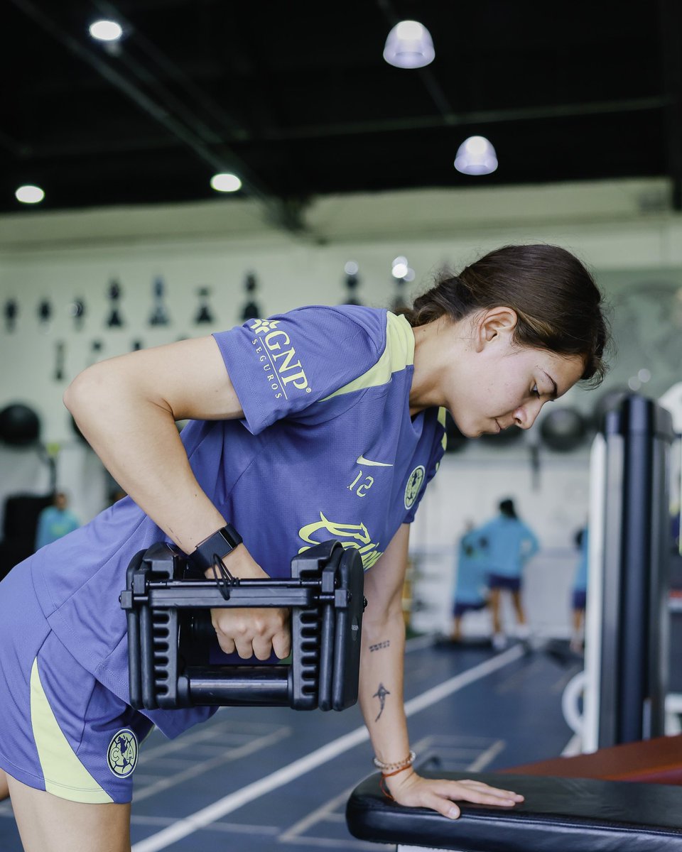 ¡Volvimoooooooos! ✌️

Primero la sesión de gimnasio 🏋️‍♀️✨