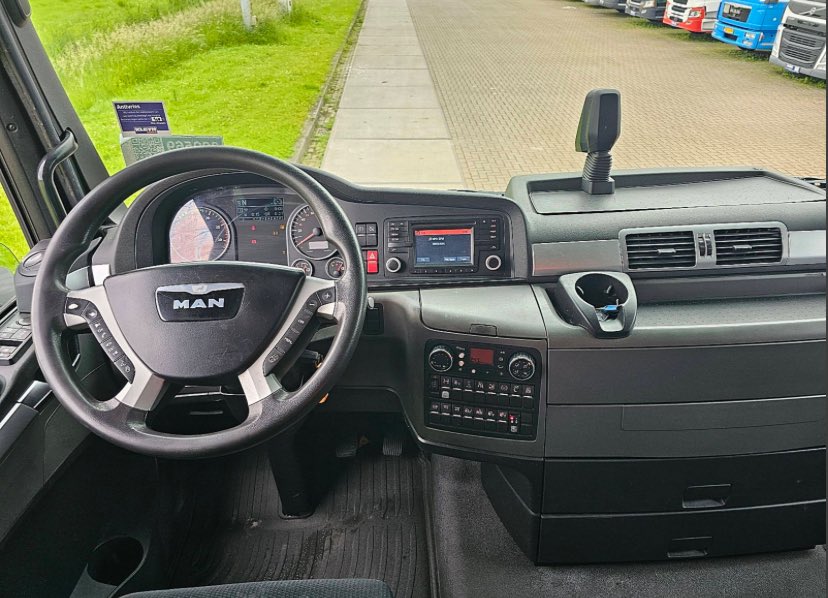 SEABOARDLLC's tweet image. 🚨  AVAILABLE IN OHIO 

🚨  M.A.N  26.500 TGX 

CONTACT US #SEABOARD #TRUCKS