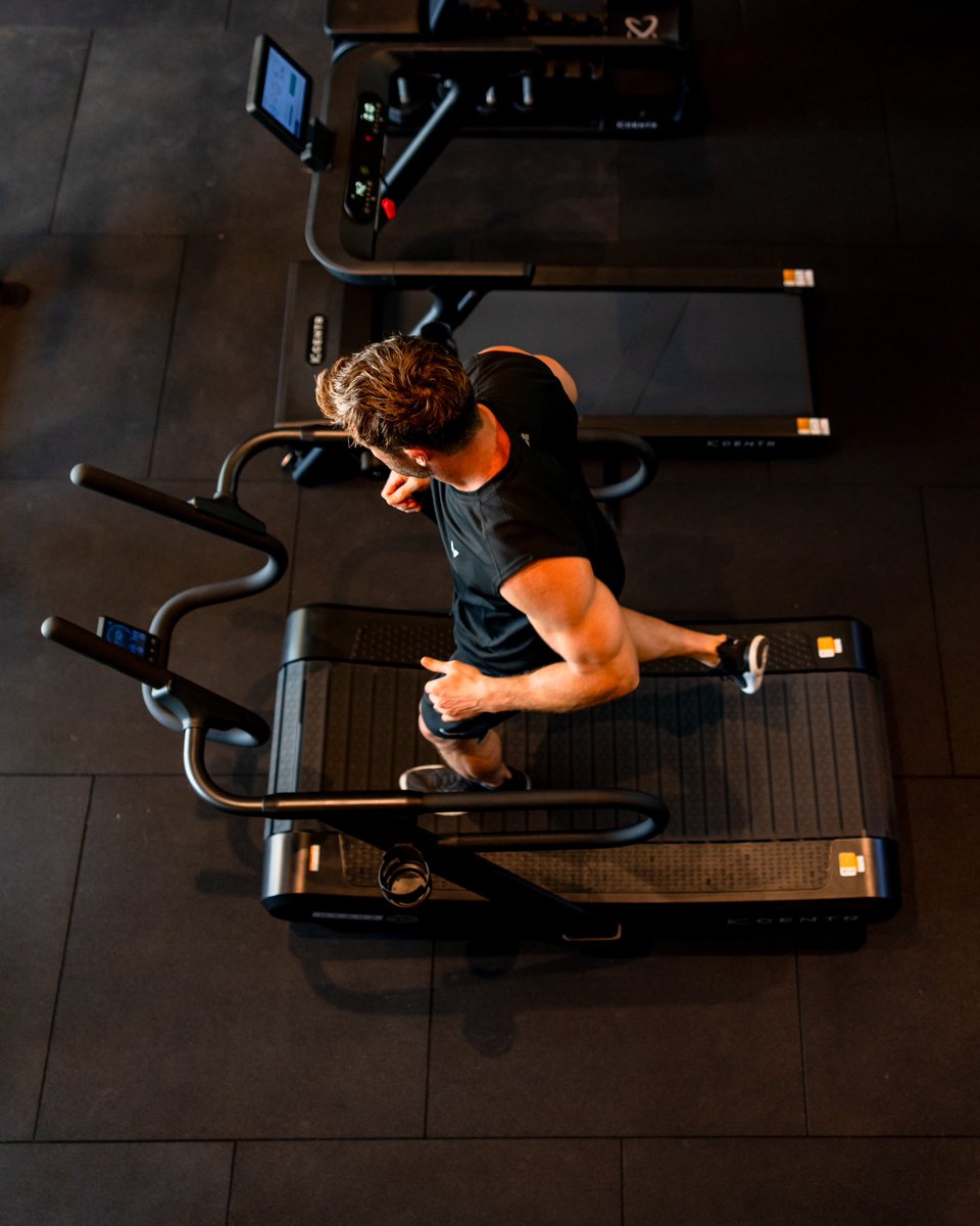 chrishemsworth's tweet image. First official cardio session on one of the @CentrFit Treadmills from our brand new collection! So much hard work went into creating this, and we're excited to finally share it with you.
🔗: bit.ly/48qyIuw