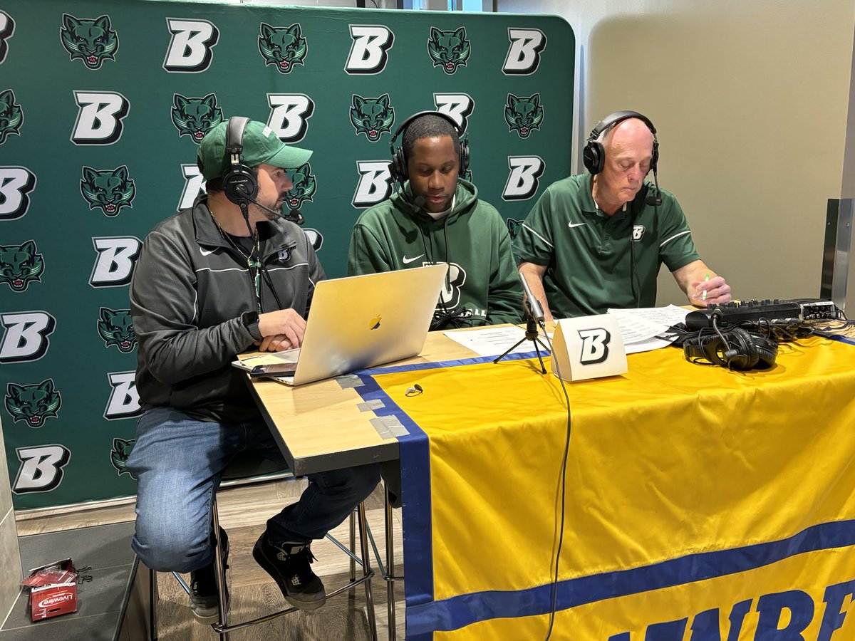 BinghamtonMBB's tweet photo. Check out the first Bearcats Basketball Radio Show, presented by Mirabito Energy Products and broadcast live on NewsRadio 1290. Download the WNBF app to hear the show and every game during the 2024-25 season #ONEBinghamton https://t.co/MzDxLmg5ar