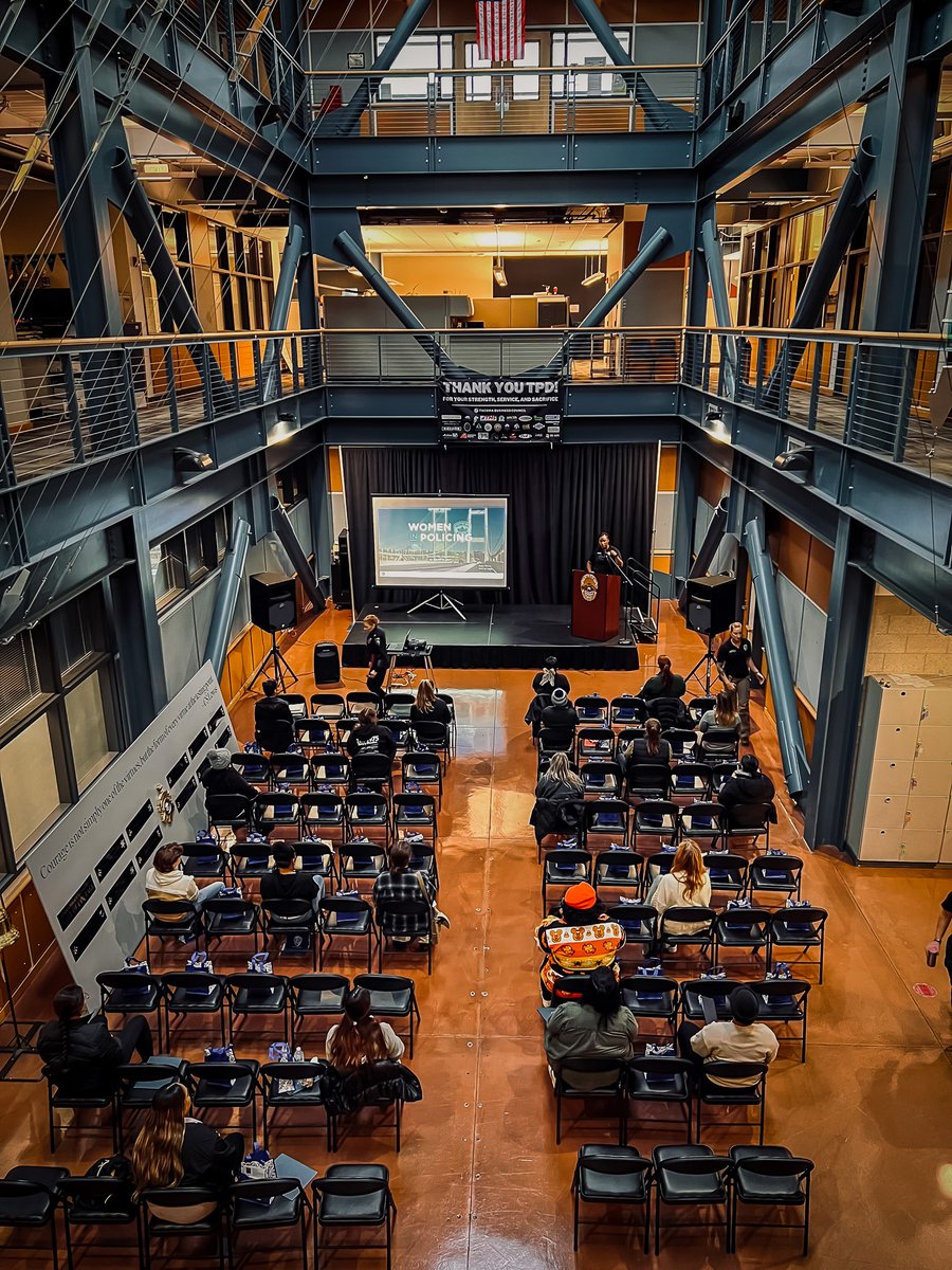 TacomaPD's tweet photo. Saturday, we hosted a Women in Policing event! Thank you to Starbucks for keeping everyone caffeinated. A special shoutout to retired TPD Detective &amp; author Lindsey Wade for her inspiring presentation on her career journey and accomplishments. #tacomapd  #gritcitycops #inmydna https://t.co/g84V2sqKla