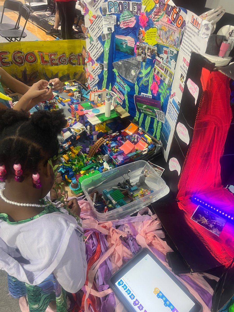 Dr. White (@dr_whiteedu) on Twitter photo Check out these amazing students who showcased their problem-solving skills and creativity this weekend! They tackled a real-world challenge, coded solutions, and embodied the core values of FIRST LEGO League. <a href="/DiamondViewEle/">DVES</a> <a href="/DVESPrincipal/">Carolyn Seal</a> <a href="/southFLrobotics/">Cox Science Center FIRST LEGO League</a> <a href="/pbcsd/">The School District of Palm Beach County</a> Check out these amazing students who showcased their problem-solving skills and creativity this weekend! They tackled a real-world challenge, coded solutions, and embodied the core values of FIRST LEGO League. <a href="/DiamondViewEle/">DVES</a> <a href="/DVESPrincipal/">Carolyn Seal</a> <a href="/southFLrobotics/">Cox Science Center FIRST LEGO League</a> <a href="/pbcsd/">The School District of Palm Beach County</a>